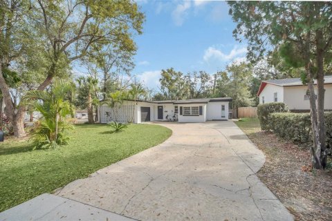 House in Orlando, Florida 3 bedrooms, 162.49 sq.m. № 1514016 - photo 5