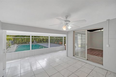 House in Orlando, Florida 3 bedrooms, 162.49 sq.m. № 1514016 - photo 21