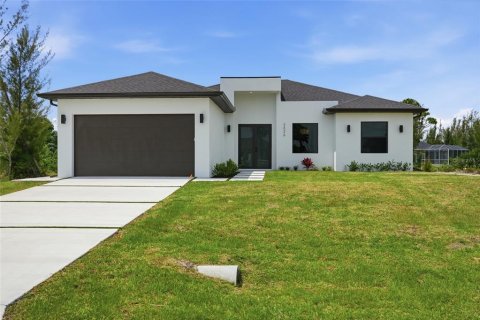 Villa ou maison à Cape Coral, Floride 3 chambres, 157.1 m2 № 2398825