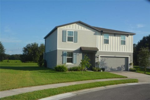House in Zephyrhills, Florida 4 bedrooms, 217.21 sq.m. № 2310304 - photo 3