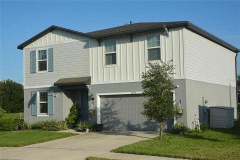 House in Zephyrhills, Florida 4 bedrooms, 217.21 sq.m. № 2310304 - photo 5