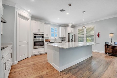 House in BELLALAGO in Kissimmee, Florida 4 bedrooms, 256.69 sq.m. № 1874052 - photo 29