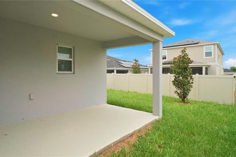 House in Haines City, Florida 4 bedrooms, 151.99 sq.m. № 2209759 - photo 6