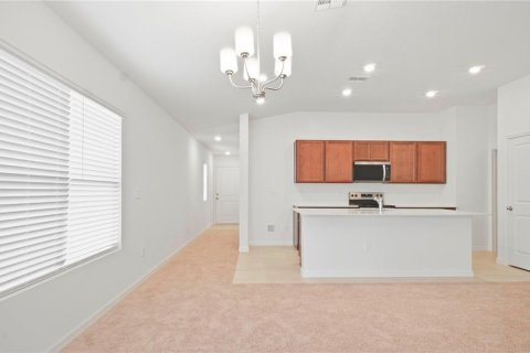 House in Haines City, Florida 4 bedrooms, 151.99 sq.m. № 2209759 - photo 27