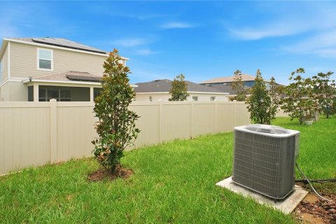 House in Haines City, Florida 4 bedrooms, 151.99 sq.m. № 2209759 - photo 12
