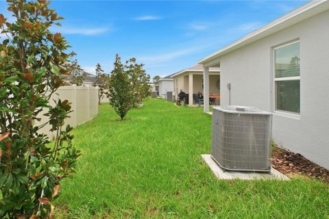 House in Haines City, Florida 4 bedrooms, 151.99 sq.m. № 2209759 - photo 11