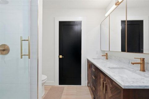 Touwnhouse à vendre à Sarasota, Floride: 3 chambres, 206.52 m2 № 2356749 - photo 18