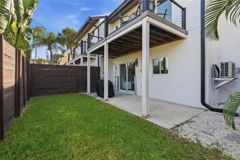 Touwnhouse à vendre à Sarasota, Floride: 3 chambres, 206.52 m2 № 2356749 - photo 12