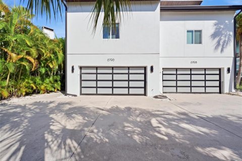 Touwnhouse à vendre à Sarasota, Floride: 3 chambres, 206.52 m2 № 2356749 - photo 14