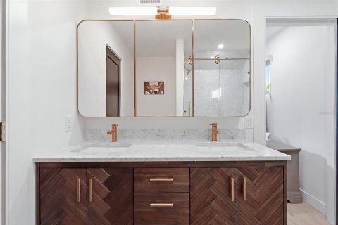 Touwnhouse à vendre à Sarasota, Floride: 3 chambres, 206.52 m2 № 2356749 - photo 16