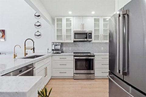Touwnhouse à vendre à Sarasota, Floride: 3 chambres, 206.52 m2 № 2356749 - photo 7