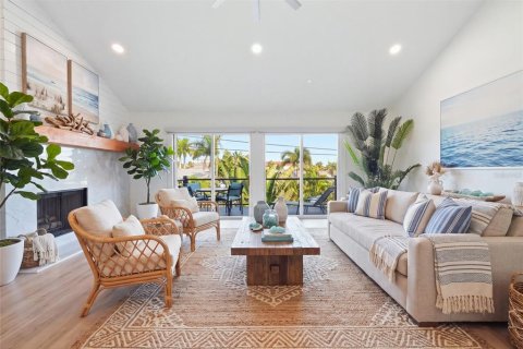 Touwnhouse à vendre à Sarasota, Floride: 3 chambres, 206.52 m2 № 2356749 - photo 3