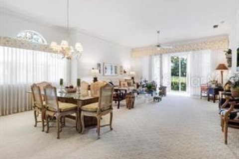 House in Sarasota, Florida 2 bedrooms, 140.56 sq.m. № 1852537 - photo 21