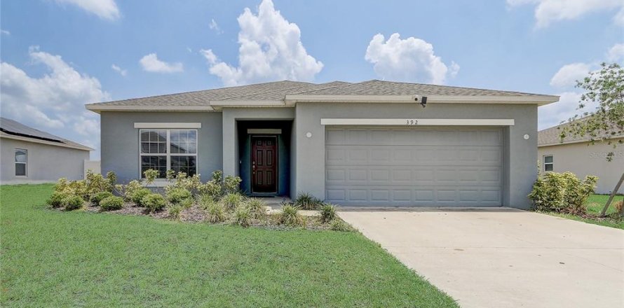 House in Kissimmee, Florida 4 bedrooms, 194.26 sq.m. № 1687136