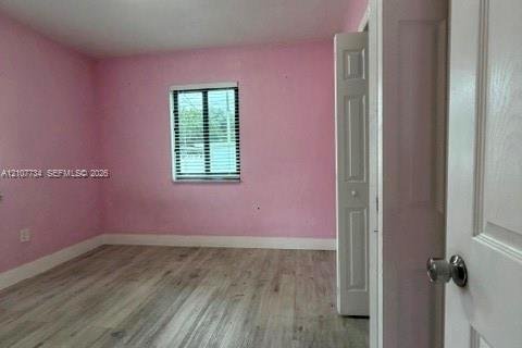 Villa ou maison à vendre à Miami, Floride: 3 chambres, 93.55 m2 № 2426180 - photo 21