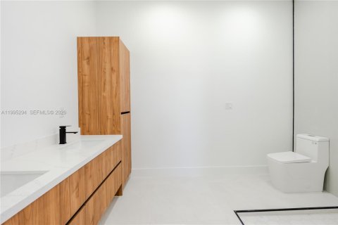 Casa en venta en Cape Coral, Florida, 4 dormitorios, 157.1 m2 № 2064599 - foto 25