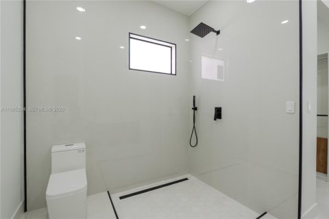 Casa en venta en Cape Coral, Florida, 4 dormitorios, 157.1 m2 № 2064599 - foto 27