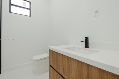 Casa en venta en Cape Coral, Florida, 4 dormitorios, 157.1 m2 № 2064599 - foto 9