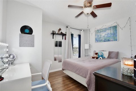 Villa ou maison à louer à Orlando, Floride: 4 chambres, 173.17 m2 № 2296647 - photo 12