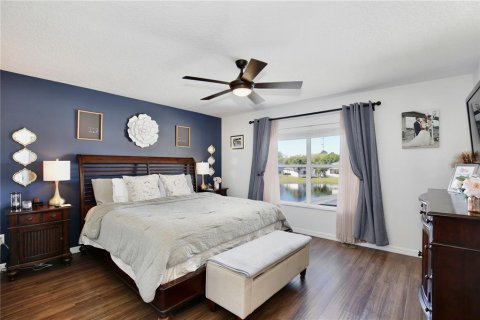 Villa ou maison à louer à Orlando, Floride: 4 chambres, 173.17 m2 № 2296647 - photo 4