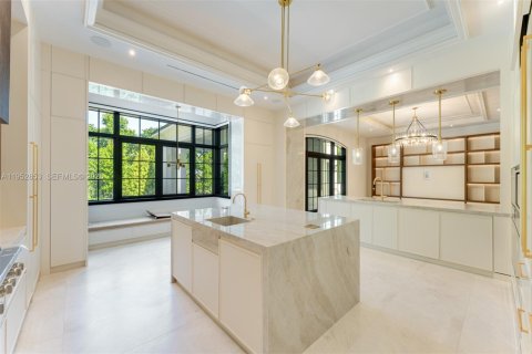 House in Pinecrest, Florida 7 bedrooms, 895.95 sq.m. № 2020068 - photo 7