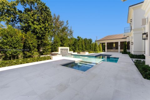 House in Pinecrest, Florida 7 bedrooms, 895.95 sq.m. № 2020068 - photo 22