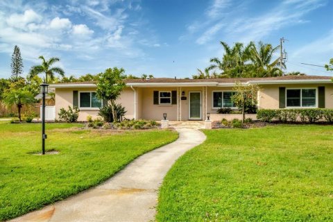 Villa ou maison à vendre à Sarasota, Floride: 3 chambres, 173.54 m2 № 1916180 - photo 1