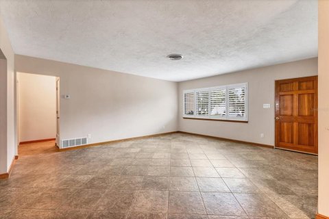 Villa ou maison à vendre à Sarasota, Floride: 3 chambres, 173.54 m2 № 1916180 - photo 8