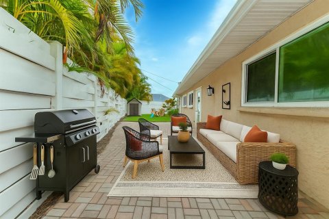 Villa ou maison à vendre à Sarasota, Floride: 3 chambres, 173.54 m2 № 1916180 - photo 28