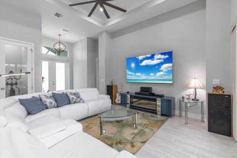 Villa ou maison à vendre à Punta Gorda, Floride: 4 chambres, 195.19 m2 № 2155724 - photo 9