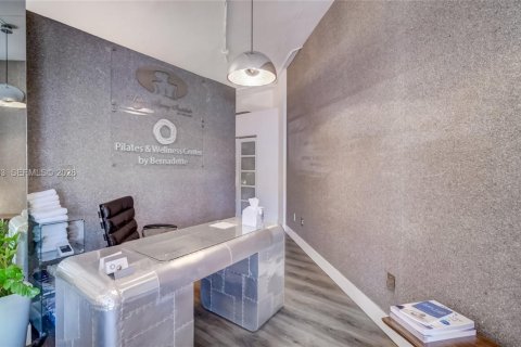 Купить коммерческую недвижимость в Ки-Бискейн, Флорида № 2153130 - фото 10