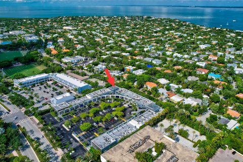 Купить коммерческую недвижимость в Ки-Бискейн, Флорида № 2153130 - фото 26