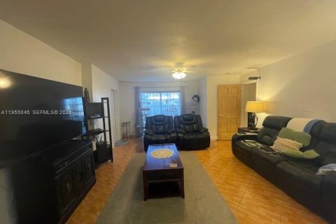 Купить виллу или дом в Майами, Флорида 1 комната, 145.3м2, № 2009883 - фото 16