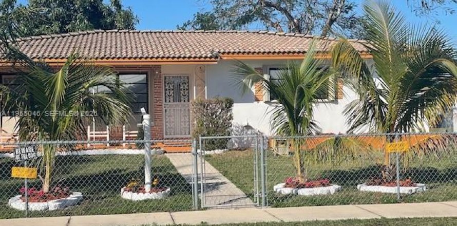 Дом в Майами, Флорида 1 комната, 145.3м2 № 2009883