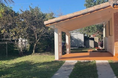 Купить виллу или дом в Майами, Флорида 1 комната, 145.3м2, № 2009883 - фото 24