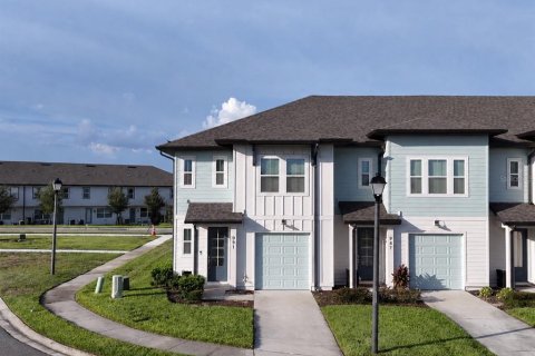 Touwnhouse à vendre à Davenport, Floride: 3 chambres, 153.57 m2 № 2314125 - photo 2