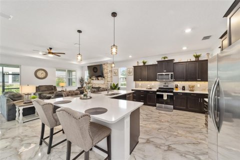Casa en venta en Ocala, Florida, 3 dormitorios, 196.77 m2 № 2127603 - foto 3