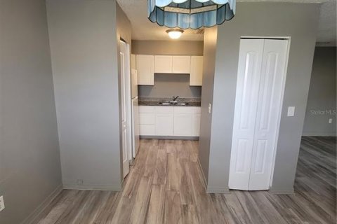 Copropriété à vendre à Tampa, Floride: 2 chambres, 87.33 m2 № 1919379 - photo 8