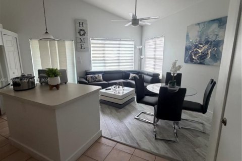 Copropriété à vendre à Port St. Lucie, Floride: 2 chambres, 111.11 m2 № 2428234 - photo 6