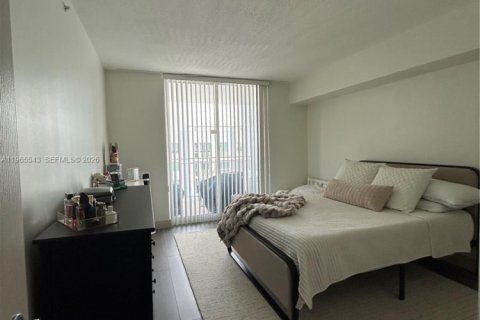 Condo in Miami, Florida, 1 bedroom  № 2028820 - photo 10