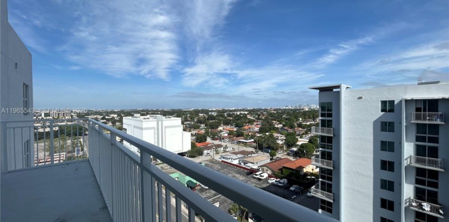 Condo in Miami, Florida, 1 bedroom  № 2028820