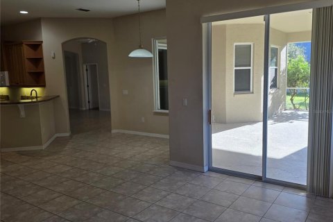Casa en venta en North Port, Florida, 4 dormitorios, 230.77 m2 № 2387734 - foto 7