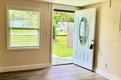 Appartement à louer à Casselberry, Floride: 2 chambres, 66.15 m2 № 1903258 - photo 4