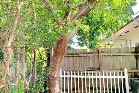 Снять в аренду квартиру в Норт-Майами-Бич, Флорида 2 спальни, 92.9м2, № 1952279 - фото 28