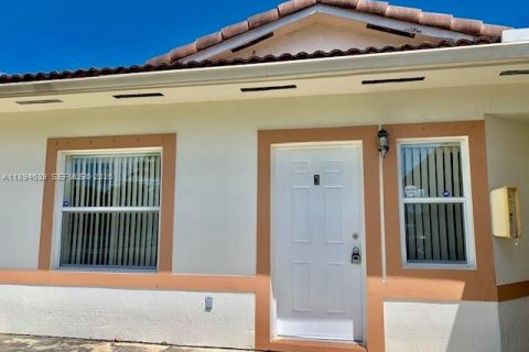 Снять в аренду квартиру в Норт-Майами-Бич, Флорида 2 спальни, 92.9м2, № 1952279 - фото 29