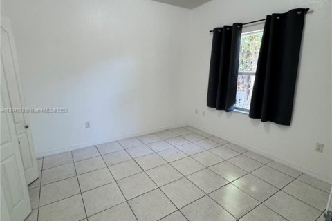 Appartement à louer à North Miami Beach, Floride: 2 chambres, 92.9 m2 № 1952279 - photo 14