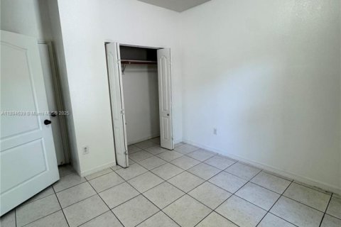 Appartement à louer à North Miami Beach, Floride: 2 chambres, 92.9 m2 № 1952279 - photo 15