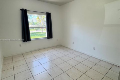 Appartement à louer à North Miami Beach, Floride: 2 chambres, 92.9 m2 № 1952279 - photo 6