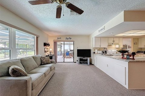 Villa ou maison à vendre à Spring Hill, Floride: 2 chambres, 159.14 m2 № 1910972 - photo 15