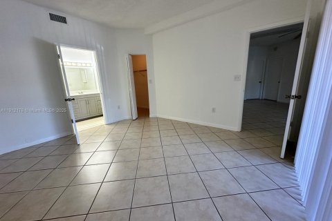 Condo in Fort Lauderdale, Florida, 2 bedrooms  № 1968161 - photo 5